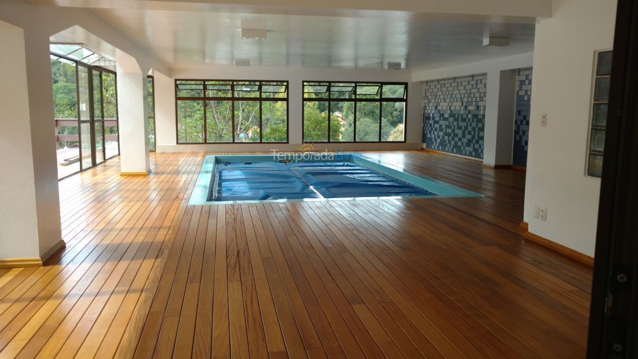 Apartment for vacation rental in Gramado (Centro)