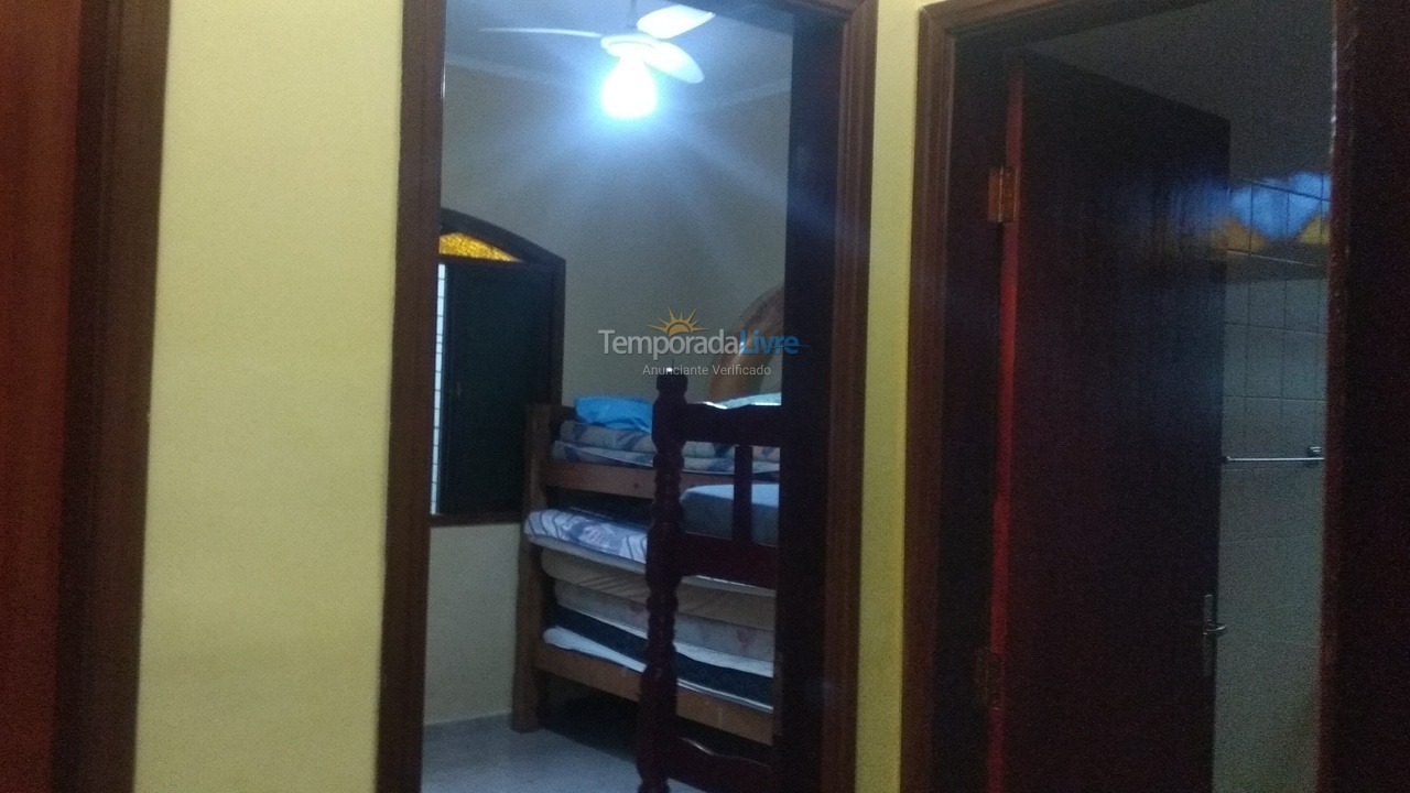 House for vacation rental in Praia Grande (Maracanã)