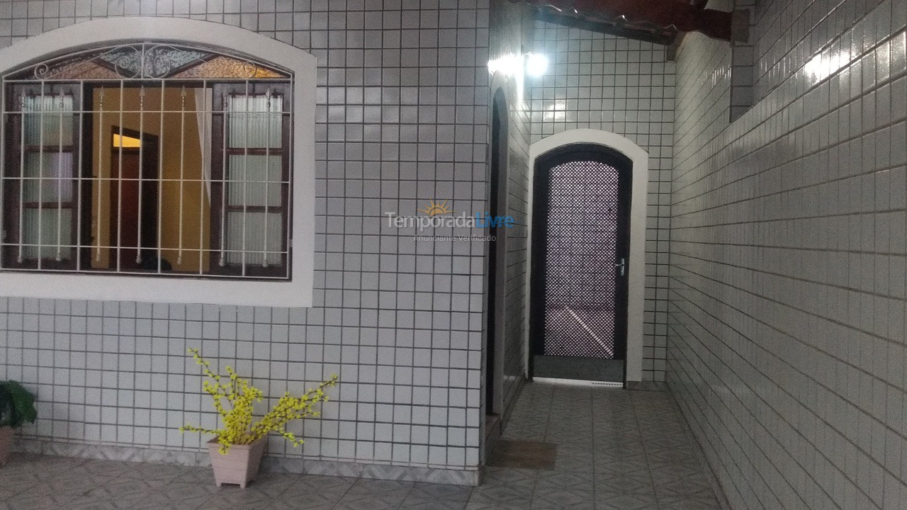 House for vacation rental in Praia Grande (Maracanã)