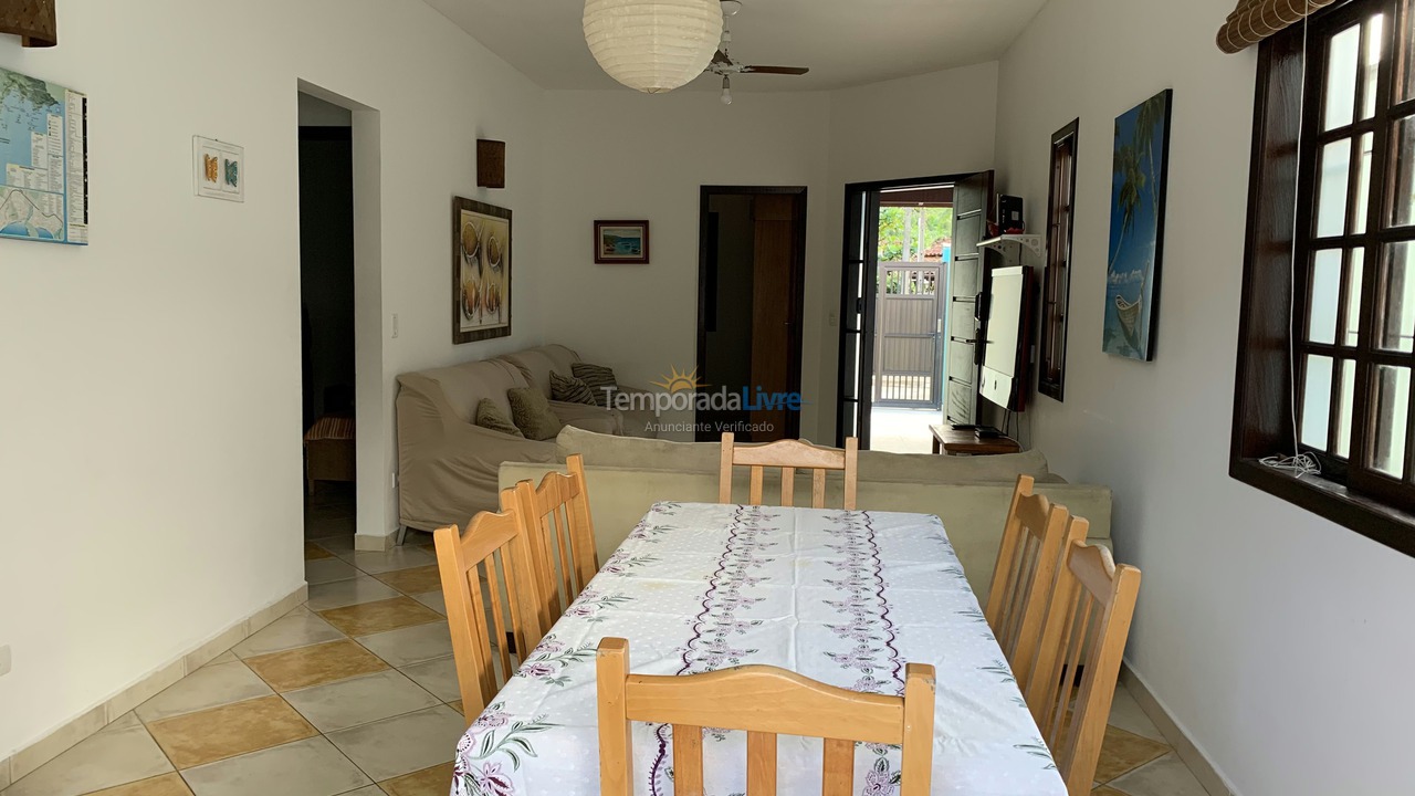 Casa para aluguel de temporada em Ubatuba (Praia das Toninhas)