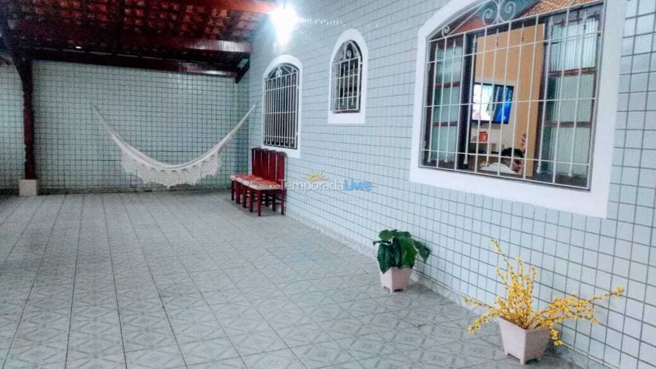 House for vacation rental in Praia Grande (Maracanã)