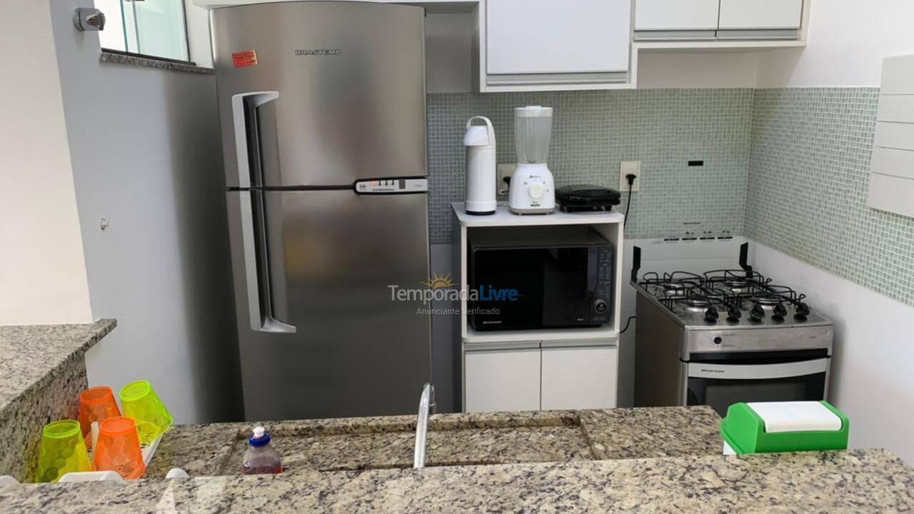 Apartamento para aluguel de temporada em Mata de São João (Imbassaí)