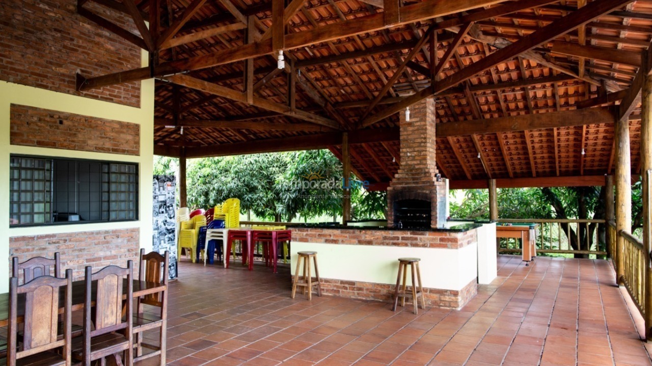 Granja para alquiler de vacaciones em Igaraçu do Tietê (Vicinal Lauro Perazolli)