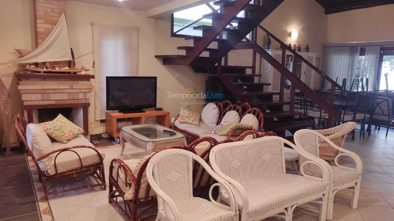 Casa para aluguel de temporada em Bertioga (Riviera de São Lourenço)