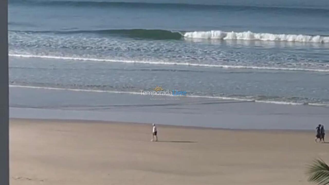 Apartment for vacation rental in Guarujá (Pitangueiras)