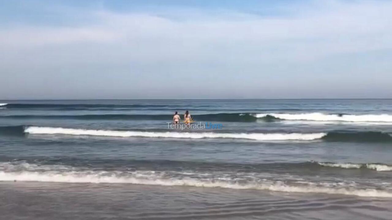 Apartment for vacation rental in Guarujá (Pitangueiras)