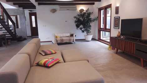 House with 4 suites plus a living room / bedroom - Riviera de São Lourenço