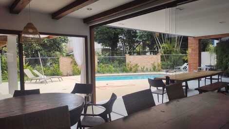House with 4 suites plus a living room / bedroom - Riviera de São Lourenço