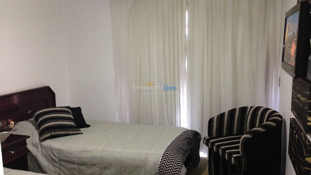 Apartamento para aluguel de temporada em Campos do Jordão (Alto do Capivari)