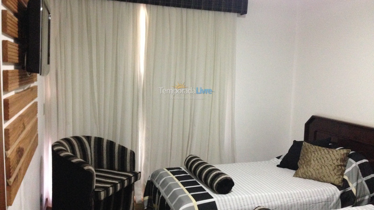 Apartamento para aluguel de temporada em Campos do Jordão (Alto do Capivari)