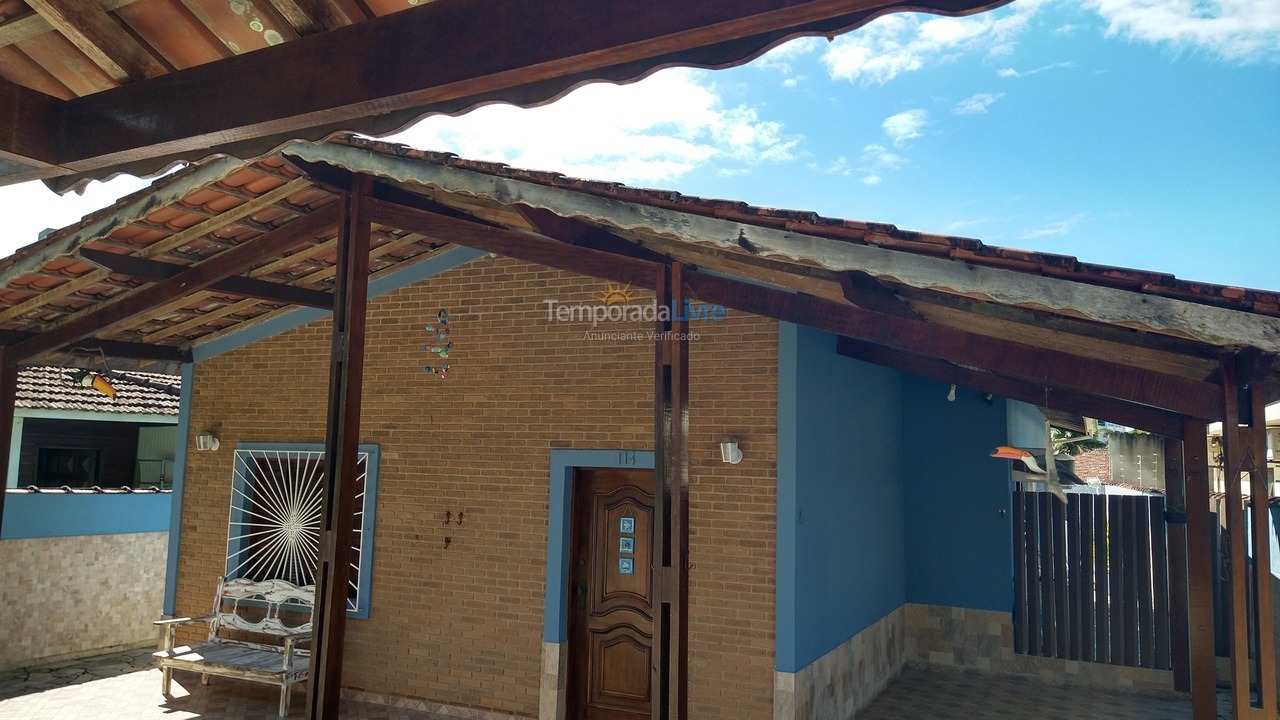 Casa para alquiler de vacaciones em Ubatuba (Praia das Toninhas)