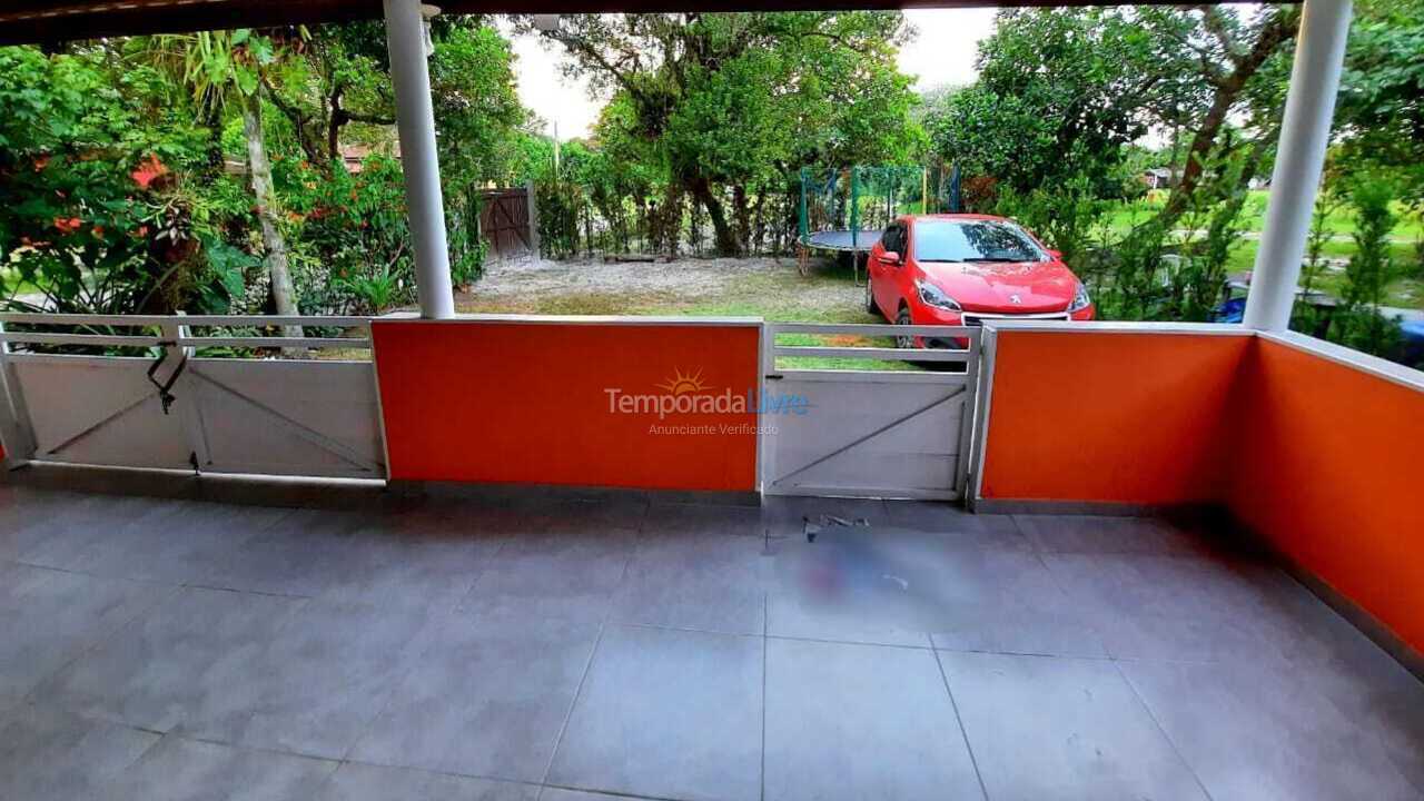 Casa para alquiler de vacaciones em Bertioga (Costa do Sol)