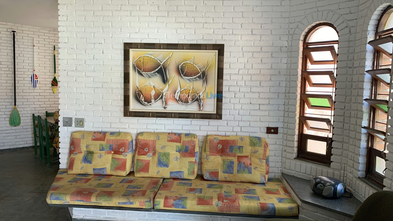 Casa para aluguel de temporada em Ubatuba (Praia das Toninhas)