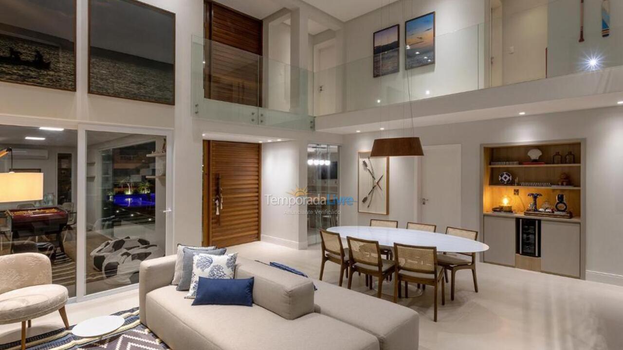 House for vacation rental in Camaçari (Rua Guarajuba Verdes Horizonte)