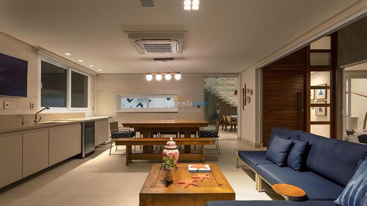 House for vacation rental in Camaçari (Rua Guarajuba Verdes Horizonte)