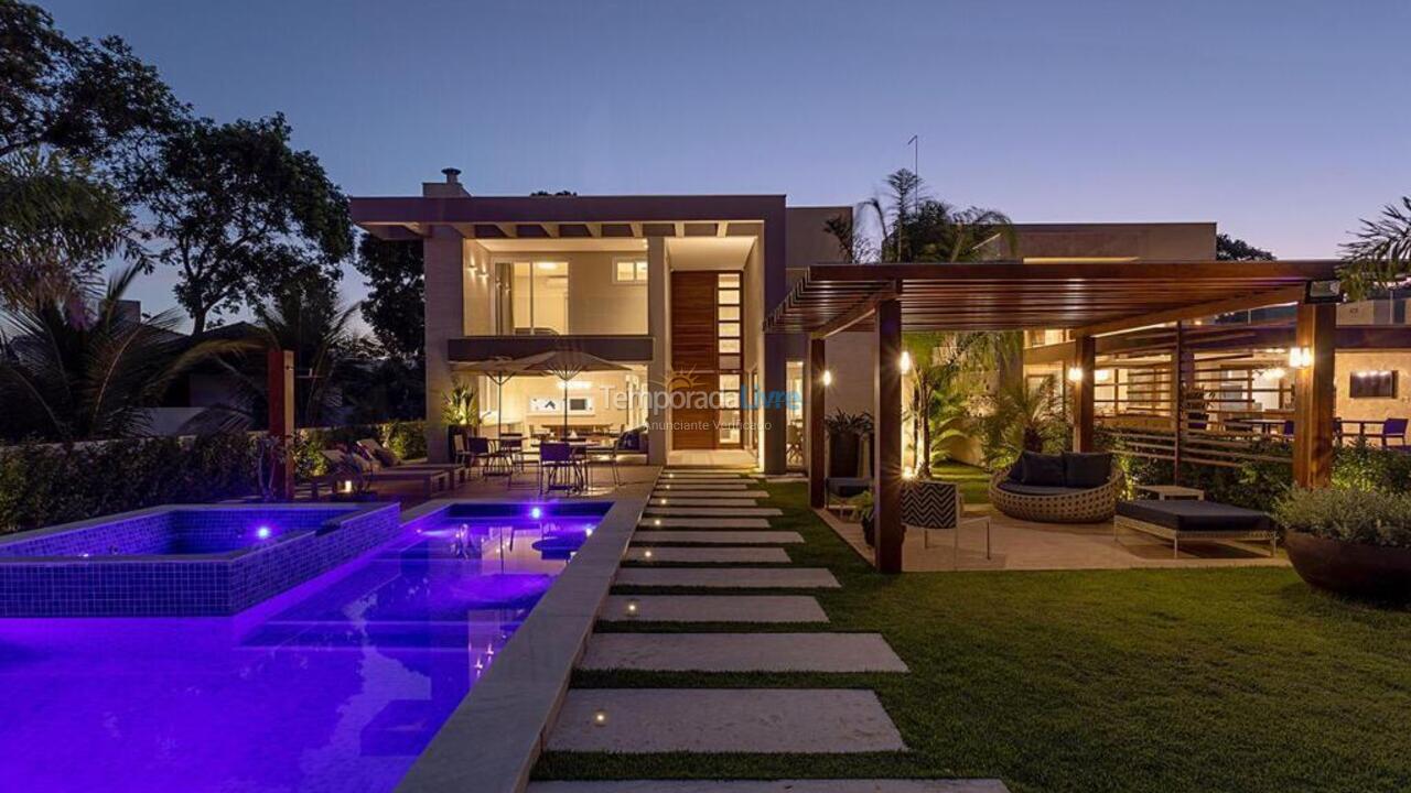 House for vacation rental in Camaçari (Rua Guarajuba Verdes Horizonte)