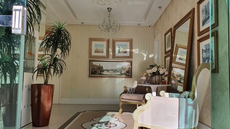 Lindo apartamento com 2 dormitórios em Bombinhas!