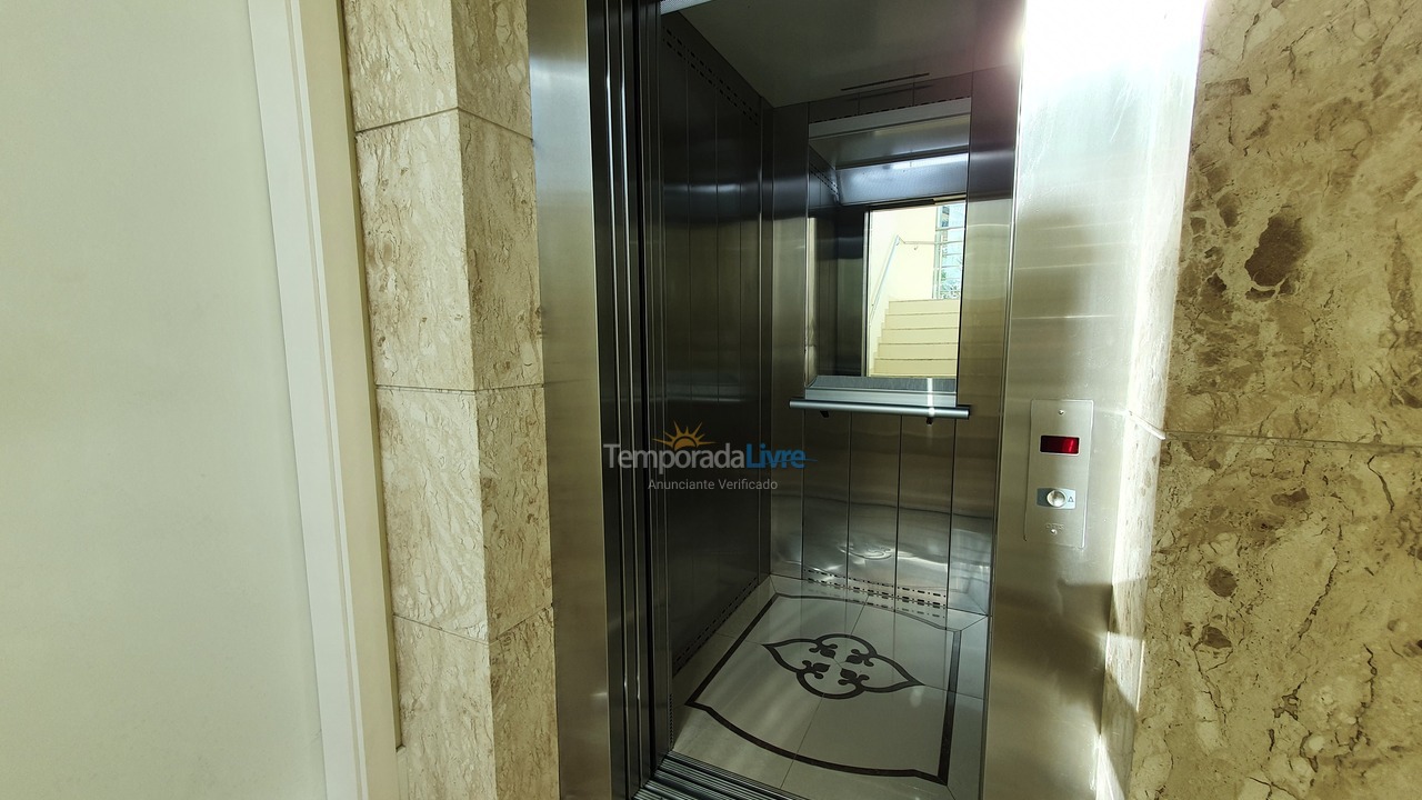 Apartamento para aluguel de temporada em Bombinhas (Praia de Bombinhas)