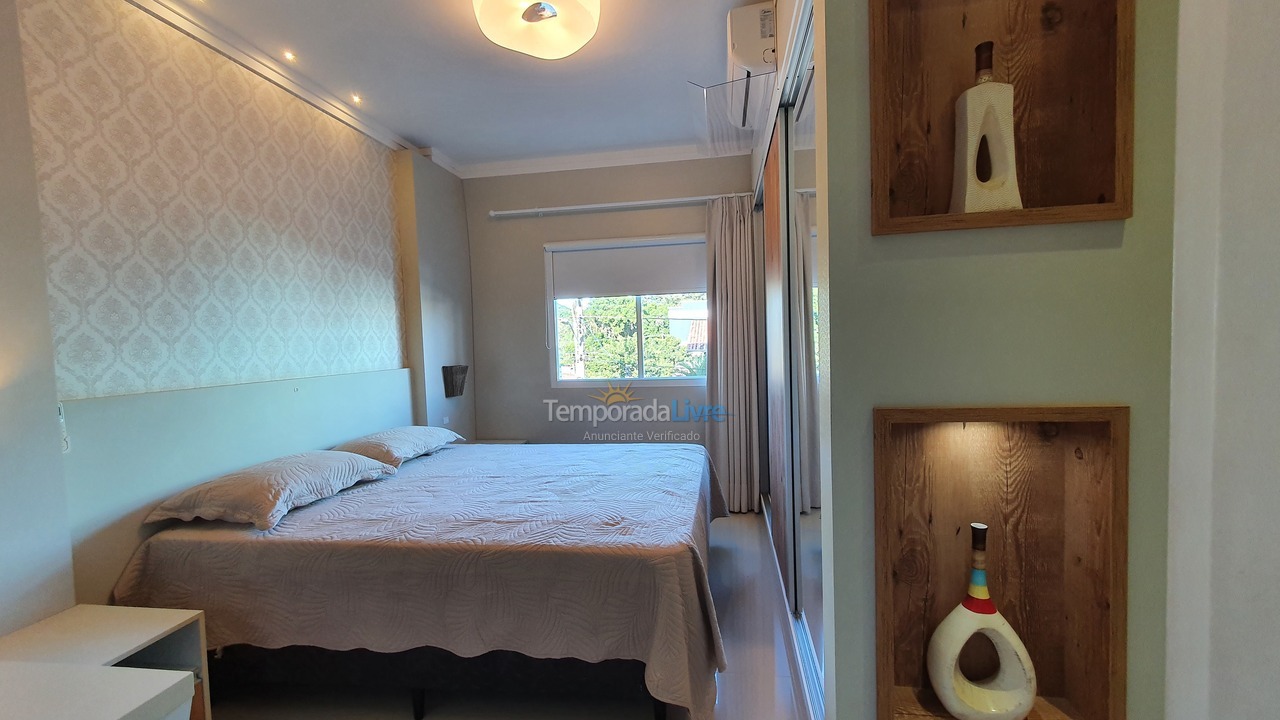 Apartamento para aluguel de temporada em Bombinhas (Praia de Bombinhas)