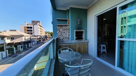 Lindo apartamento com 2 dormitórios em Bombinhas!