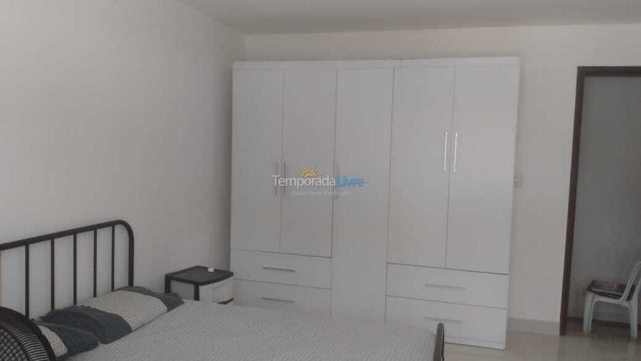 Casa para aluguel de temporada em Salvador (Vilas do Atlantico)