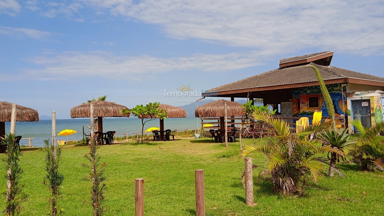 Casa para aluguel de temporada em Caraguatatuba (Massaguaçu)