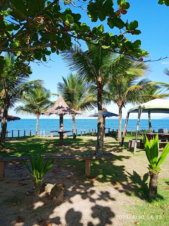 Casa para aluguel de temporada em Caraguatatuba (Massaguaçu)