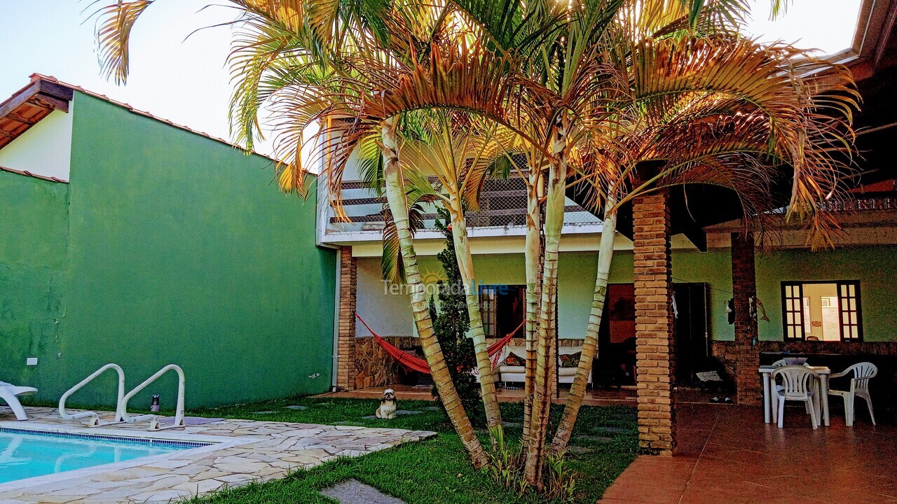 Casa para aluguel de temporada em Caraguatatuba (Massaguaçu)