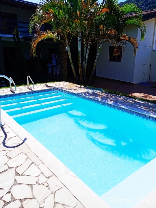 Casa para aluguel de temporada em Caraguatatuba (Massaguaçu)