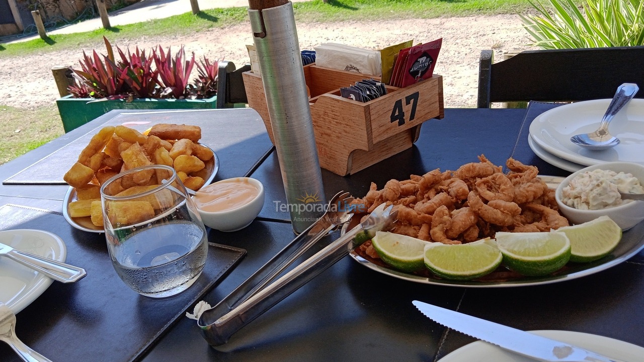 Casa para aluguel de temporada em Caraguatatuba (Massaguaçu)