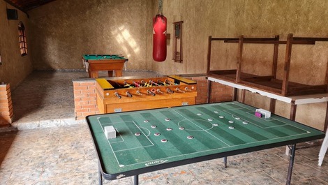 Mesa de pebolim , botao e sinuca