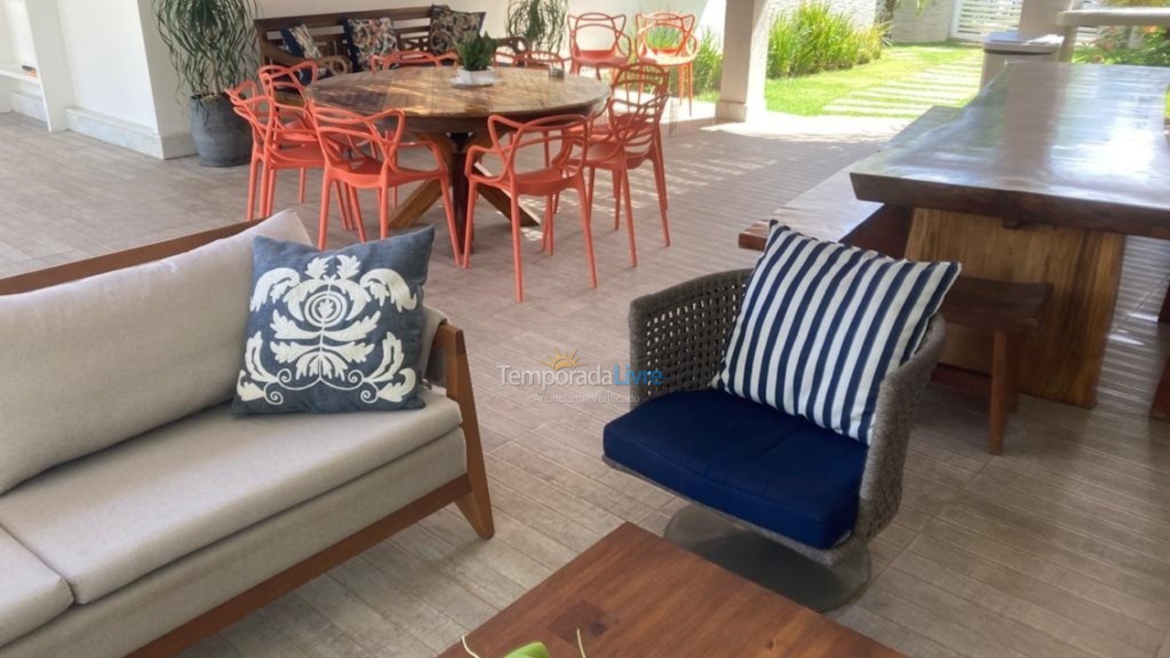 Casa para aluguel de temporada em Camaçari (Praia de Guarajuba)