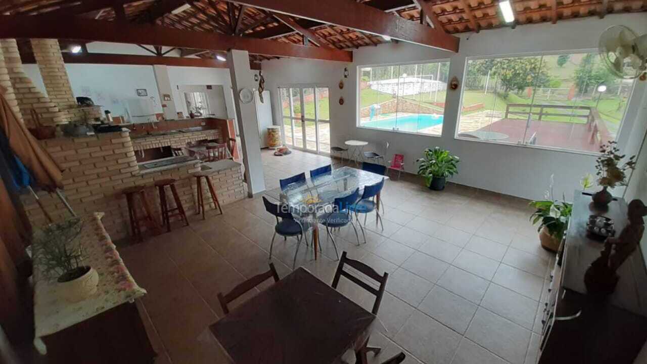 Chácara / sítio para aluguel de temporada em Igaratá (Bairro Alto)