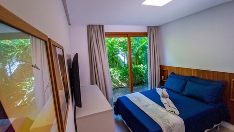 Mansion in a gated community, close to the sea, in Guarajuba-Ba