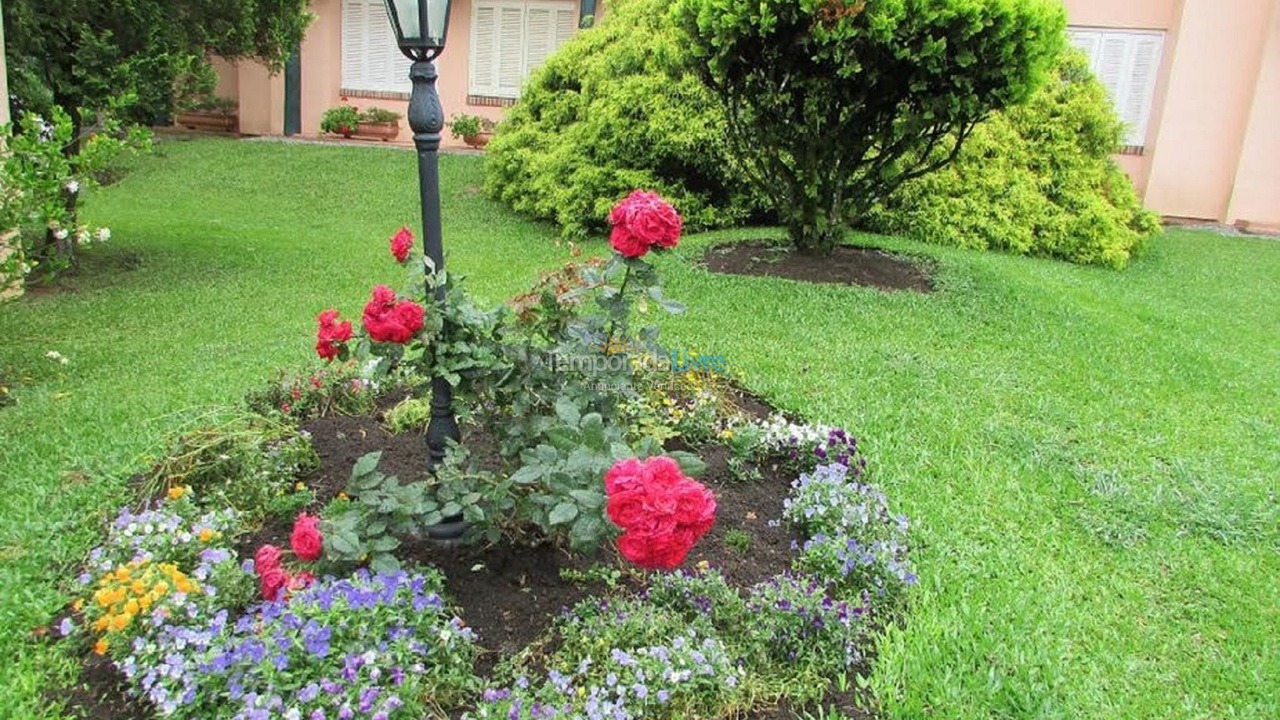 Apartamento para aluguel de temporada em Gramado (Lago Negro)