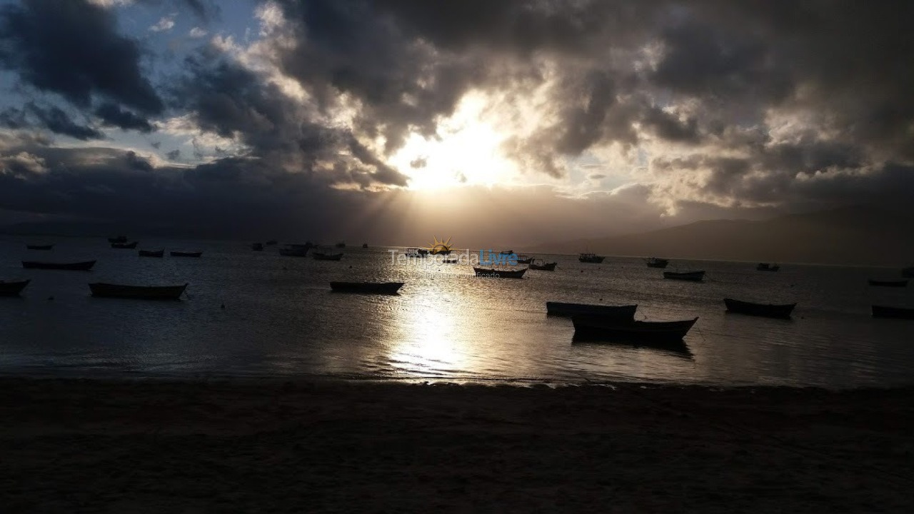 Casa para aluguel de temporada em Bombinhas (Mariscal)