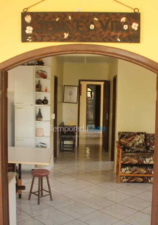 Casa para aluguel de temporada em Itapoá (Itapema do Norte)