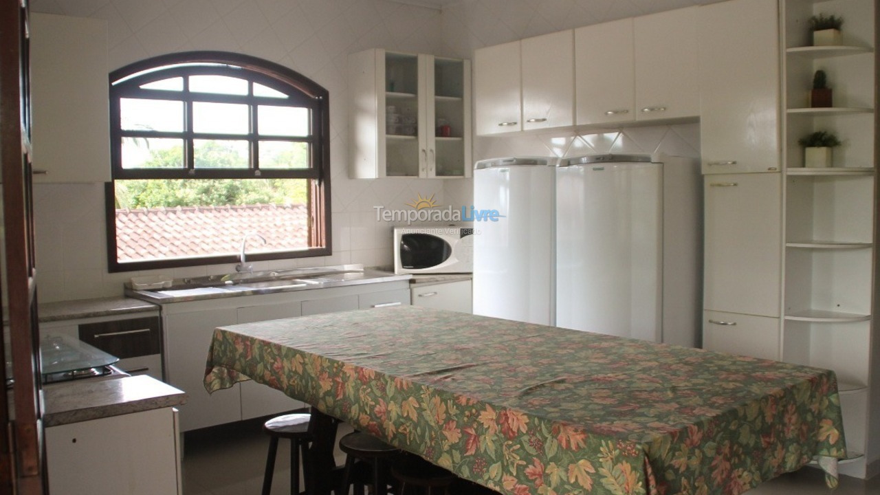 Casa para aluguel de temporada em Itapoá (Itapema do Norte)