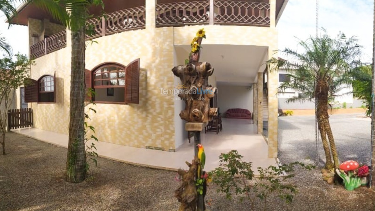 Casa para aluguel de temporada em Itapoá (Itapema do Norte)