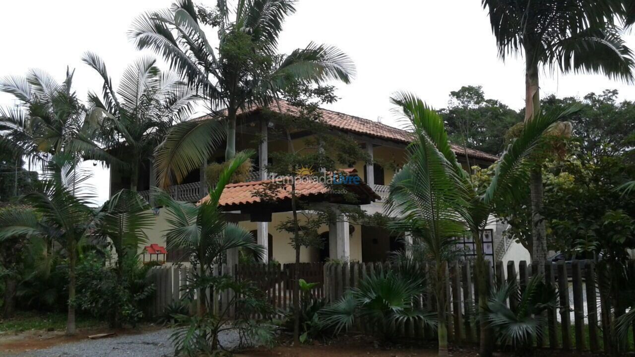 Casa para aluguel de temporada em Itapoá (Itapema do Norte)