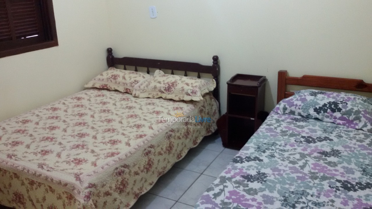 Casa para aluguel de temporada em Itapoá (Itapema do Norte)