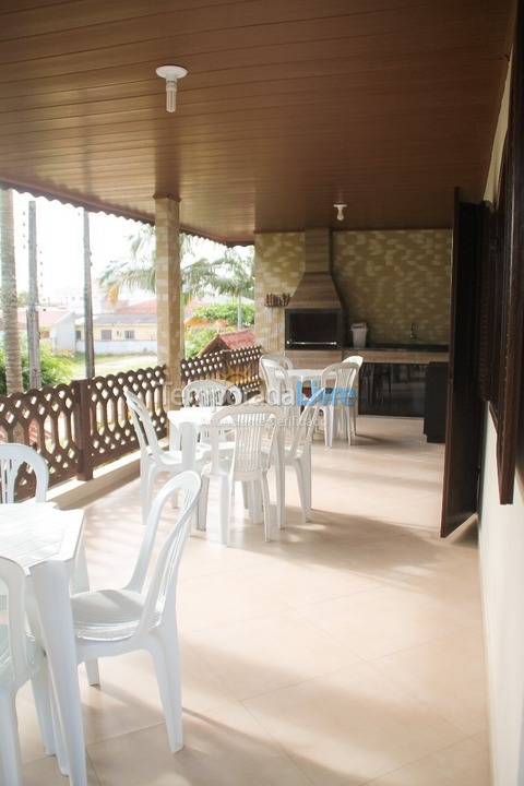 Casa para aluguel de temporada em Itapoá (Itapema do Norte)