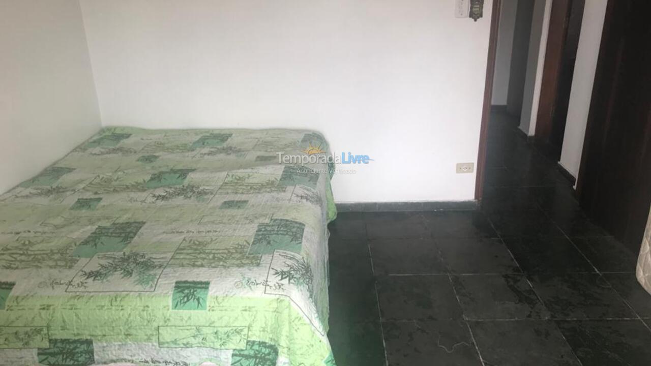 Casa para aluguel de temporada em Itanhaém (Balneário Gaivotas)