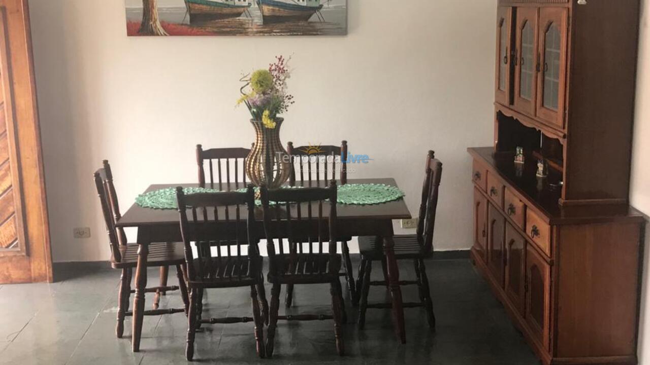 Casa para aluguel de temporada em Itanhaém (Balneário Gaivotas)