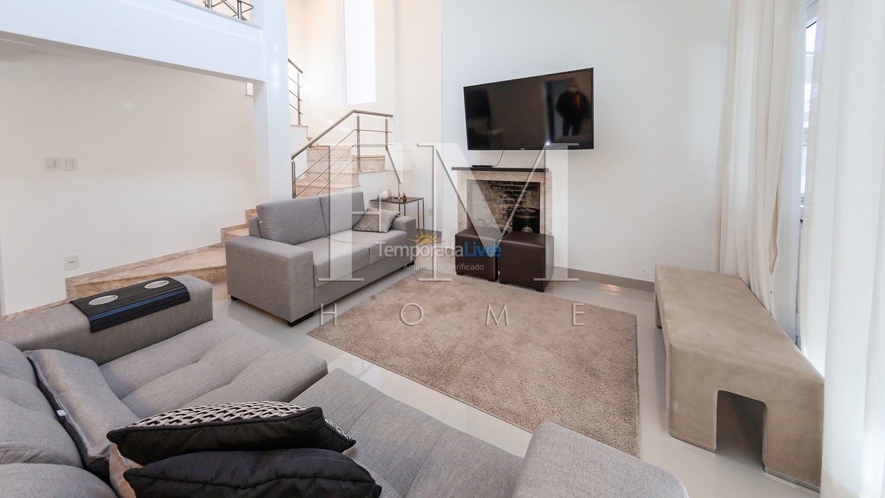 Casa para aluguel de temporada em Florianopolis (Jurerê Internacional)