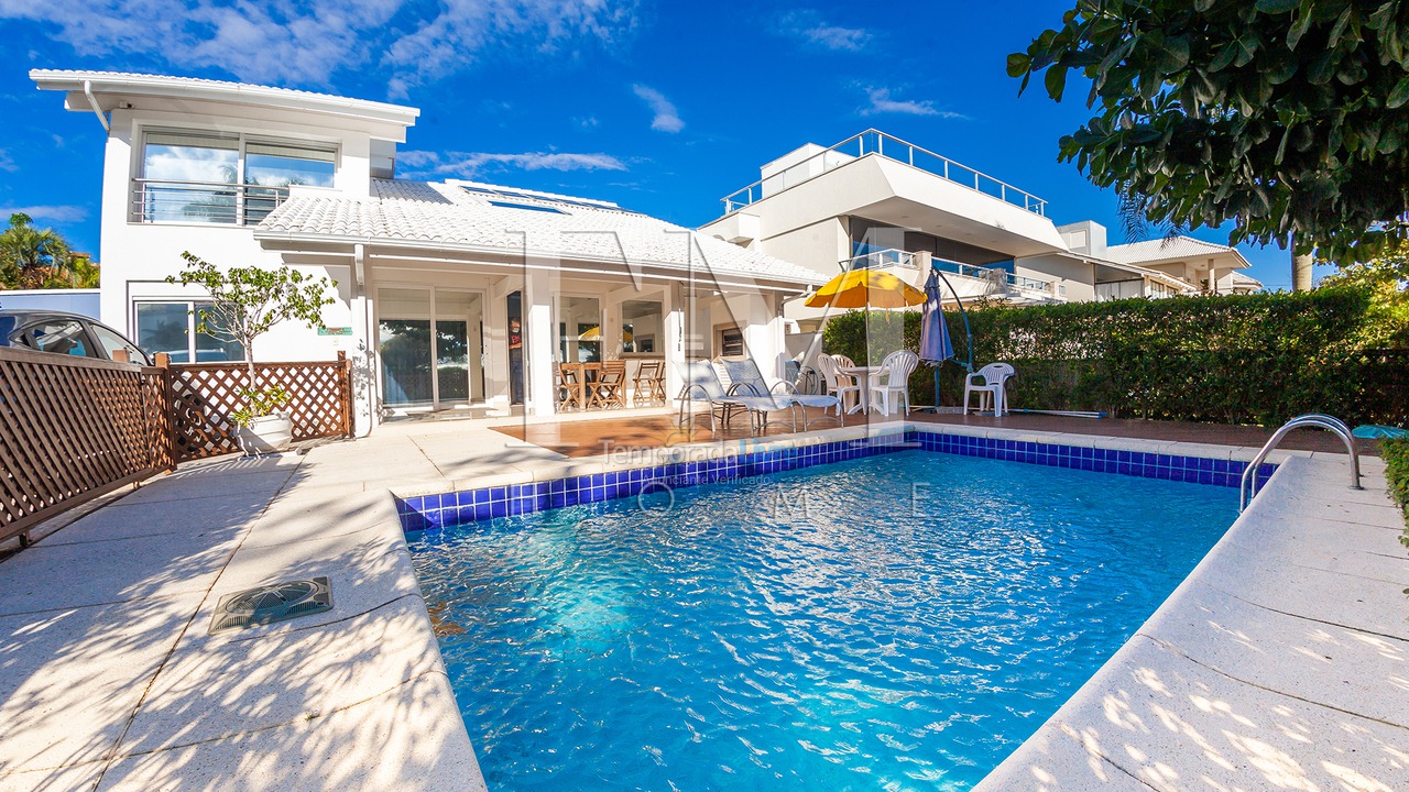 Casa para aluguel de temporada em Florianopolis (Jurerê Internacional)