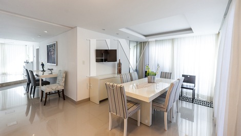 Casa vista mar de Jurerê Internacional