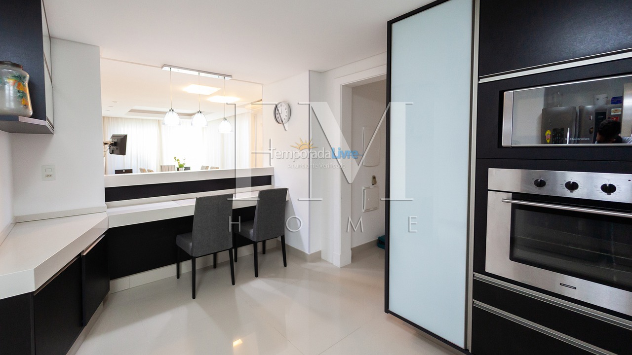 Casa para aluguel de temporada em Florianopolis (Jurerê Internacional)