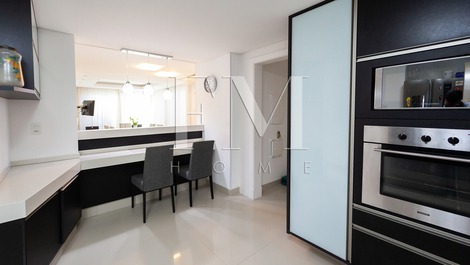 Casa vista mar de Jurerê Internacional