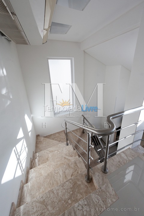 Casa para aluguel de temporada em Florianopolis (Jurerê Internacional)